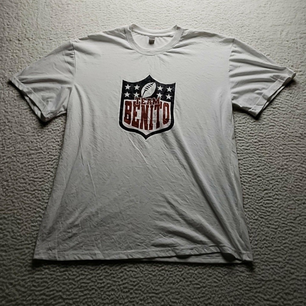 Shirt Mens 2XL White Team Benito Football Shield Graphic Tee Cotton Jersey